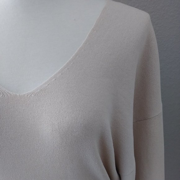 Express Soft Knit Balloon Sleeve V-Neck Beige Cream Top Sweater Small - Picture 7 of 10